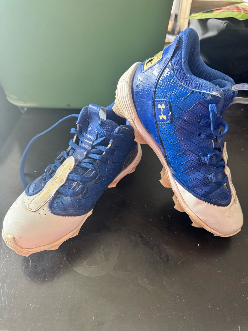 Under Armour Bryce Harper Kids Blue and White Athletic Cleats